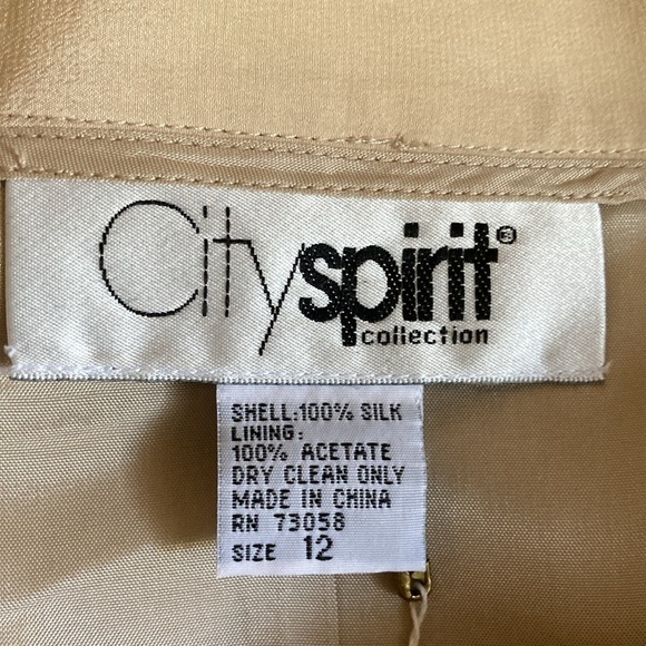 Silk skirt with floral design - Picture 4 of 9